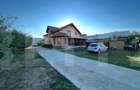 Casă cu 5 camere cu Teren 2400 Mp în Central - 18
