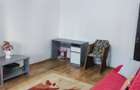 Apartament cu 2 camere decomandat de inchiriat.