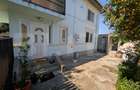 Parter (P) cu 3 camere, teren 600 mp, Vacare?ti 84.00 - 2