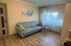 Apartament cu 3 camere , zona Rogerius