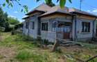 Casa cu 3 camere, curte mare si garaj in Razvad, Dambovita - 12