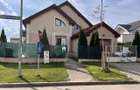 Vila de inchiriat,zona de Nord, 5 camere, curte proprie - 2
