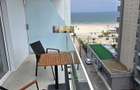 Studio Lux White Tower vedere laterala la mare prima linie langa Opera