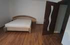 Central - Inchiriere casa, curte comuna - Str. Crinului - 6