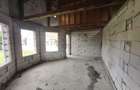 Duplex la rosu, 4400 mp teren, Siret - 1