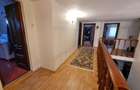 Casă individuală de vânzare – 238 mp, zonă centrală, 7 camere, garaj