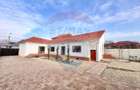 Casa de vanzare in zona Oncea, Str Ion Bogdan, teren 2.000 mp - 2