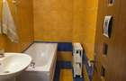 inchiriez apartament 3 camere decomandat - 2