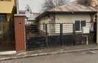 Casă cu 3 camere cu Teren 190 Mp în Central - 2