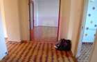 Vanzare apartament de 4 camere la Casa Poporului-stradal - 2