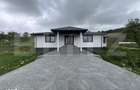 Casa stil mediteranean, 162 mp, teren 2600 mp, zona Silivasu de Campie - 1