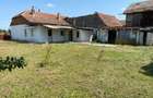 Casă cu 3 camere cu Teren 570 Mp în Central - 2
