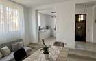 Proprietar - Vând casă individuală 4 camere,2 bai, beci, pod,jacuzzi,terasa - 2