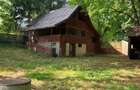 1,76 ha intravilan cu parau de munte si 3 cabane Via Transilvanica, Mures - 1