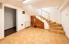 | Vila de INCHIRIAT | 12 camere | Soseaua NORDULUI | - 13