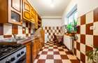 Casă cu teren de 500 mp, zona Noua