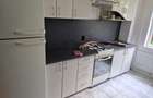 De inchiriat apartament 3 camere