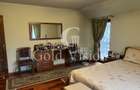 Casa cu 5 camere + anexa cu garaj, mobilata complet, str. Gh. ?incai - 14