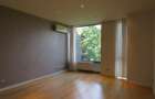 Apartament impresionant cu vedere catre lac, piscina comuna, mobilier modern