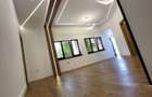 Vand apartament cu 3 camere 72 m2 utili in Busteni zona centrala - 5