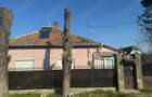 Casă cu 2 camere cu Teren 1500 Mp în Central - 2