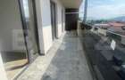 Apartament de vanzare, cu 3 camere, balcon mare, panorama s - 2