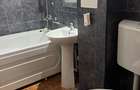 Apartament 3 camere, incalzire gaz, aer conditionat,Centru