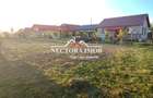 NECTORA IMOB-Teren Intravilan Imprejmuit 560 mp, Les-Gepiu, Utilitati - 5