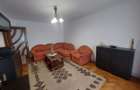 Apartament 3 camere de inchiriat Decomandat, Etaj 1, Zona Dezrobir