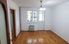 Vand apartament cu trei camere