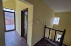 Casa de vanzare individuala cu garaj in Bucium - 1