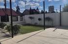 Vand Casa de caramida in Roman ,220.000 Euro Neg