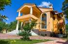 Conac victorian cu 2052 mp teren | două piscine încălzite - 8