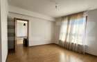 Apartament cu 3 camere, 80 mp, 3.000 mp teren, zona Reghin - 3