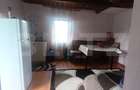 Casa de vanzare Unirea 1 aproape de centrul comunei , 35mp si 865mp te - 8