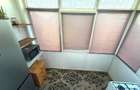 Apartament 3 camere si 2 bai Rovine decomandat 67mp  an1985