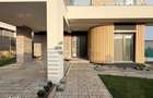 Vila / Casa de vanzare in Oradea, zona Dealuri - 10