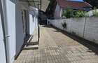 Casa individuala 7 camere+ apartament, 5 locuri de parcare. Sagului - 16
