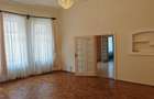 Apartament 3 camere liber la vanzare zona Piata Sfatului - 1