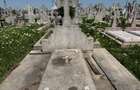 Vand groapa cu 6 locuri 3 pe stanga 3 pe dreapta cimitiru privat magurele pentru mai multe detali sunati la nr de telefo - 2