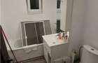 Decomandat cu 2 balcoane la etajul 3 in bloc anvelopat
