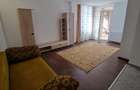 De inchiriat Apartament 3 camere situat in zona Centru. - 11
