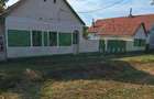 Casă cu 3 camere în Brestovăț - 1
