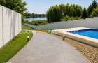 Vila premium pe malul lacului Izvorani | Piscina | Smart Home