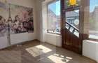Spatiu comercial central I Vitrina stradala I Curte, Pivnita, Mansarda