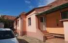 Casa cu 2 camere si curte, locuinta rurasa