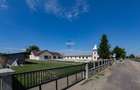 Special property de 1,152 mp de vânzare în Onești cartier Borzești