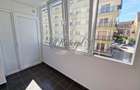 Apartament cu 3 camere situat in Floresti - 11