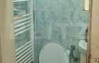 Casa cu 2 camere curte si gradina