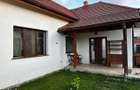 Proprietate independenta energetic format din 2 case si anexe - 5